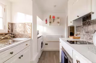 Royal Mile Apartment 7 KITCHEN 2 1